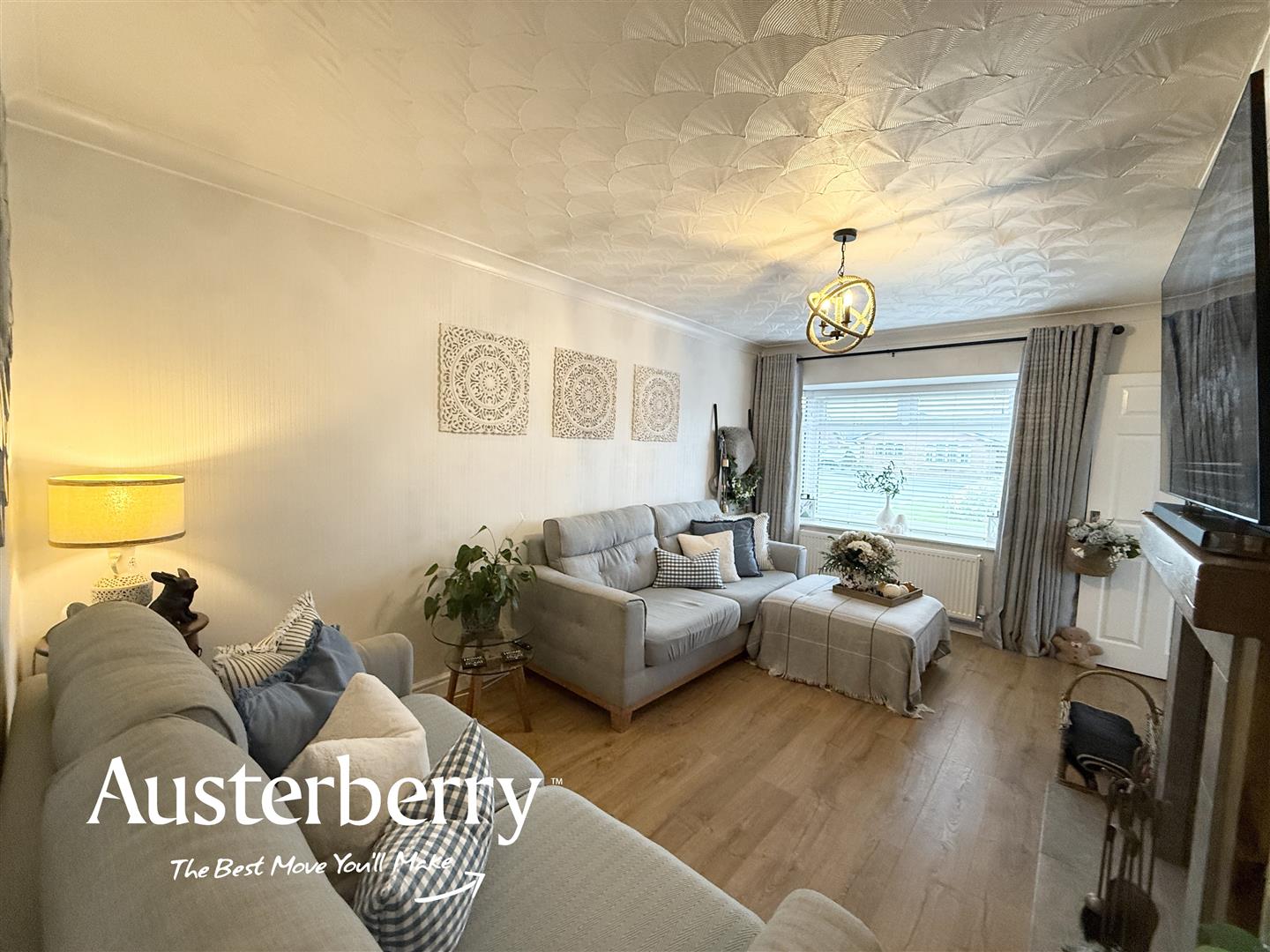 2 bed property in Thackeray Drive, Stoke-On-Trent